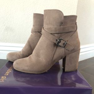 MADDEN GIRL Taupe Booties